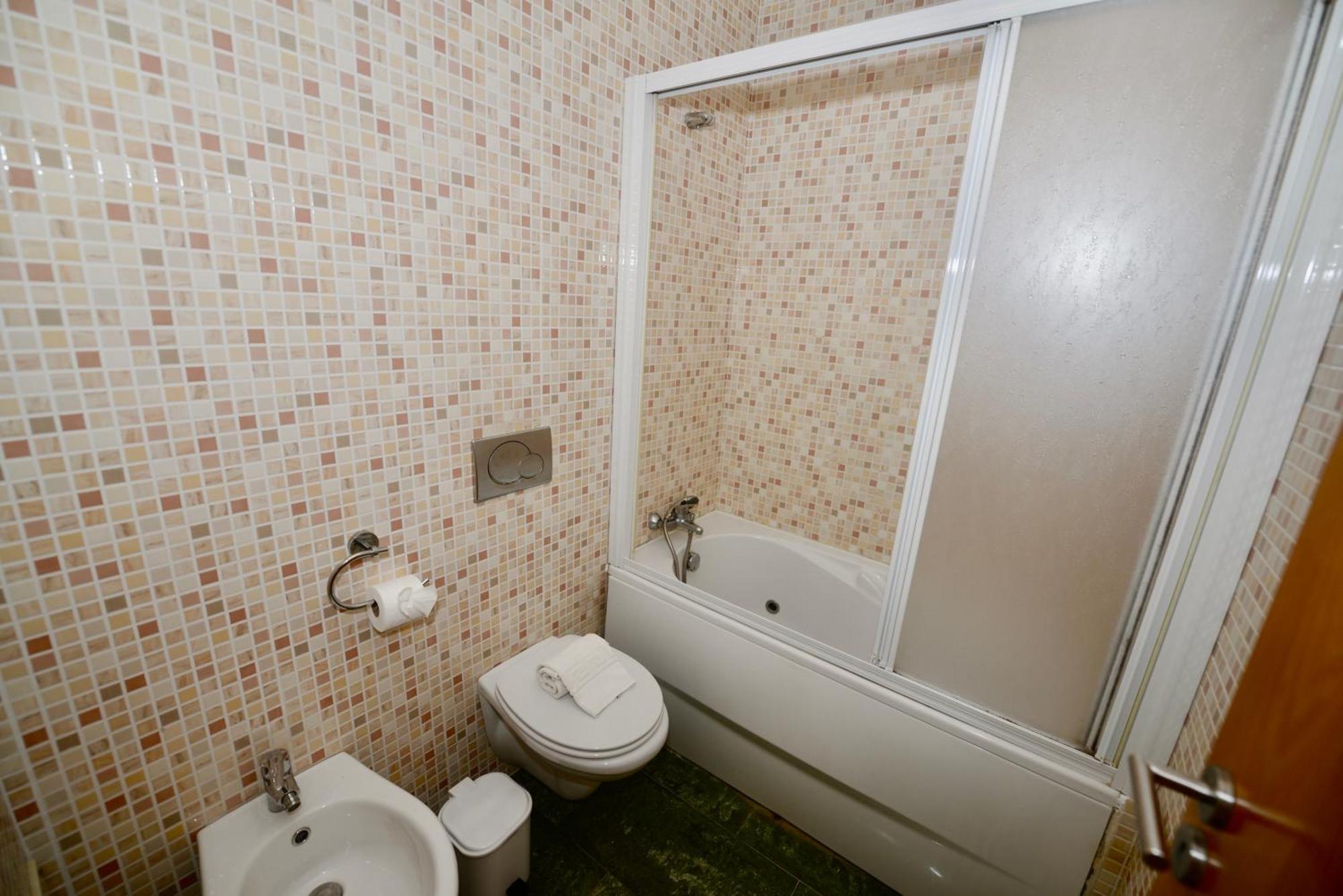 Pebble - 1 Bedroom Apartment Sleeps 5 With Pool & Tennis Court São Martinho do Porto Extérieur photo