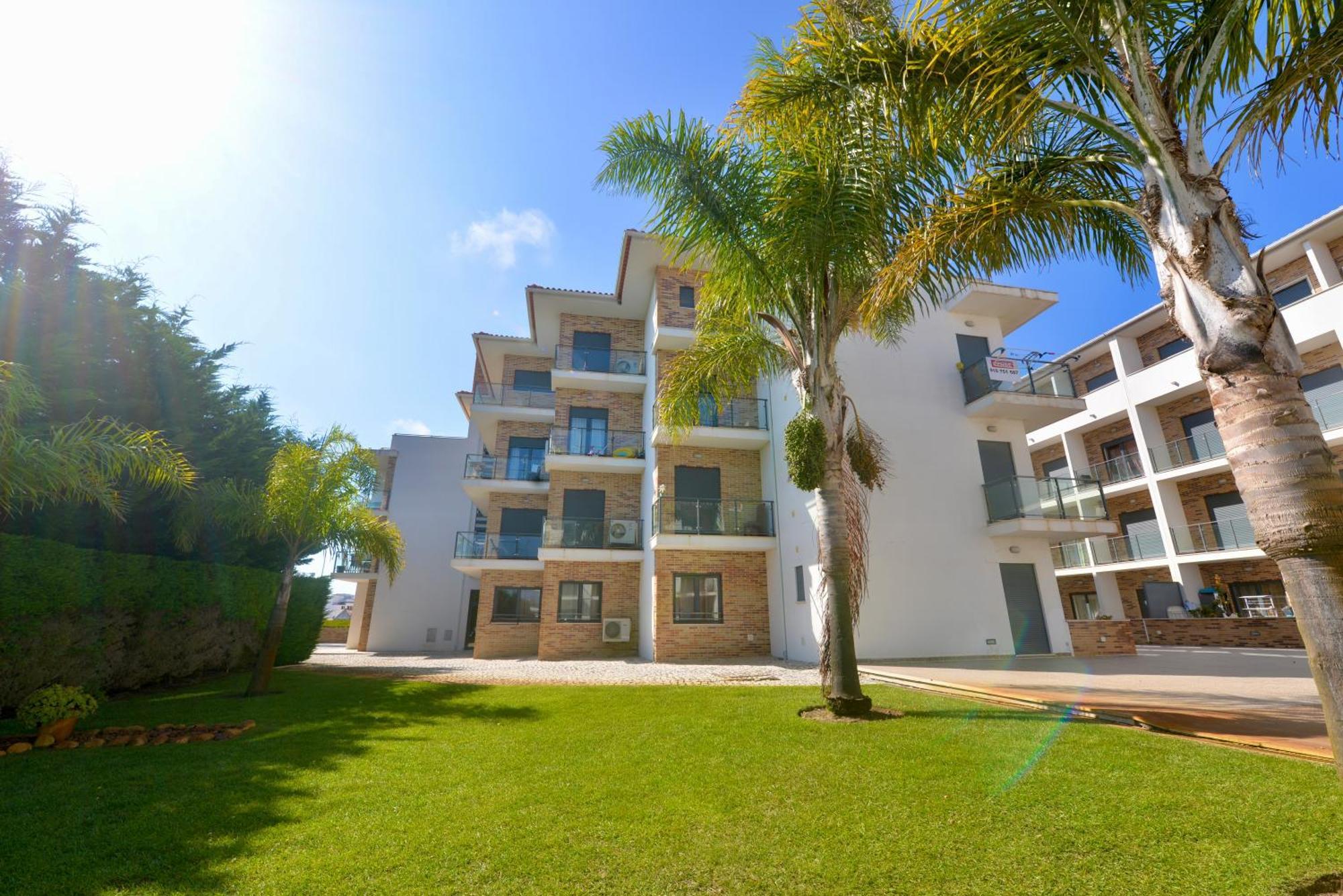 Pebble - 1 Bedroom Apartment Sleeps 5 With Pool & Tennis Court São Martinho do Porto Extérieur photo