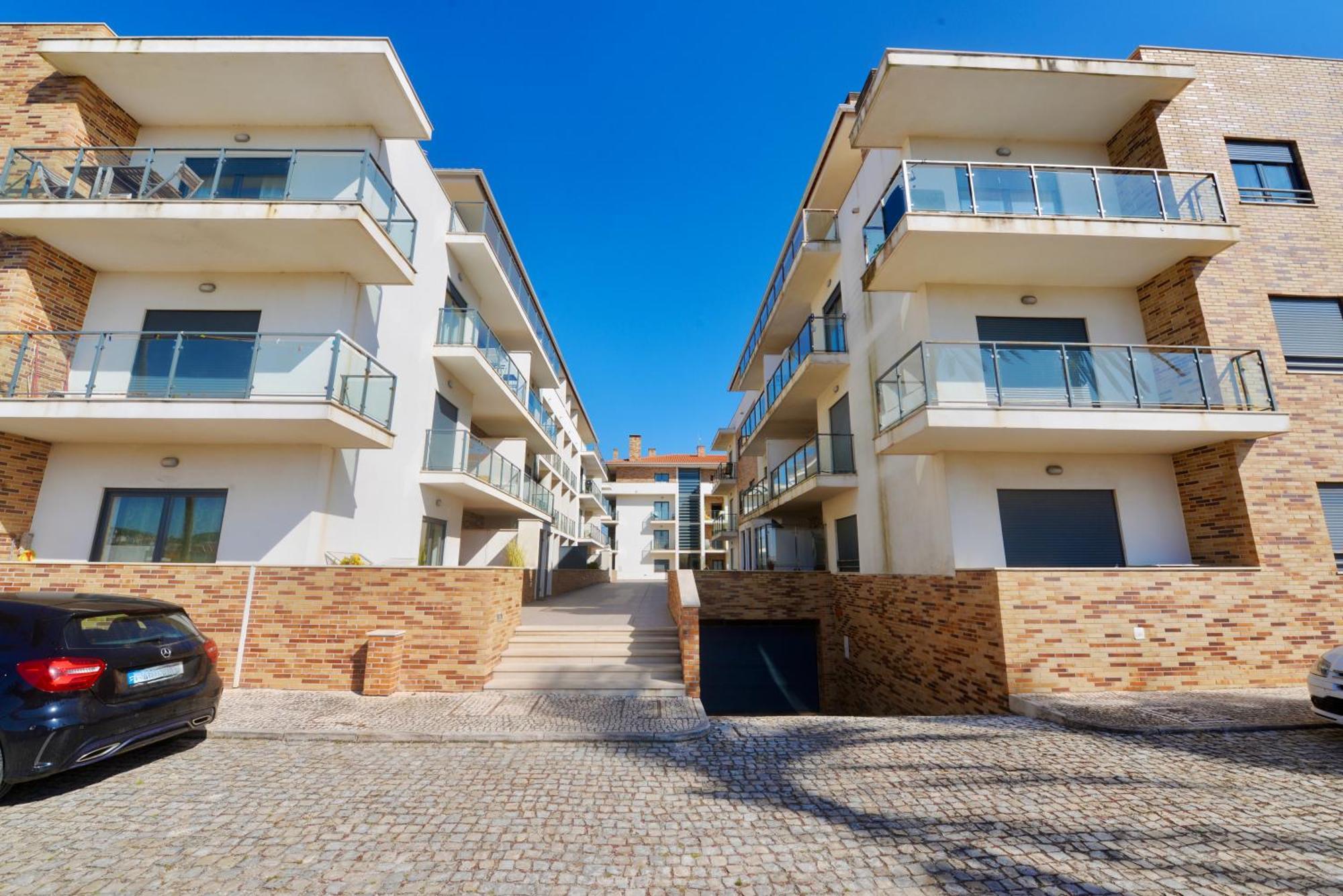 Pebble - 1 Bedroom Apartment Sleeps 5 With Pool & Tennis Court São Martinho do Porto Extérieur photo